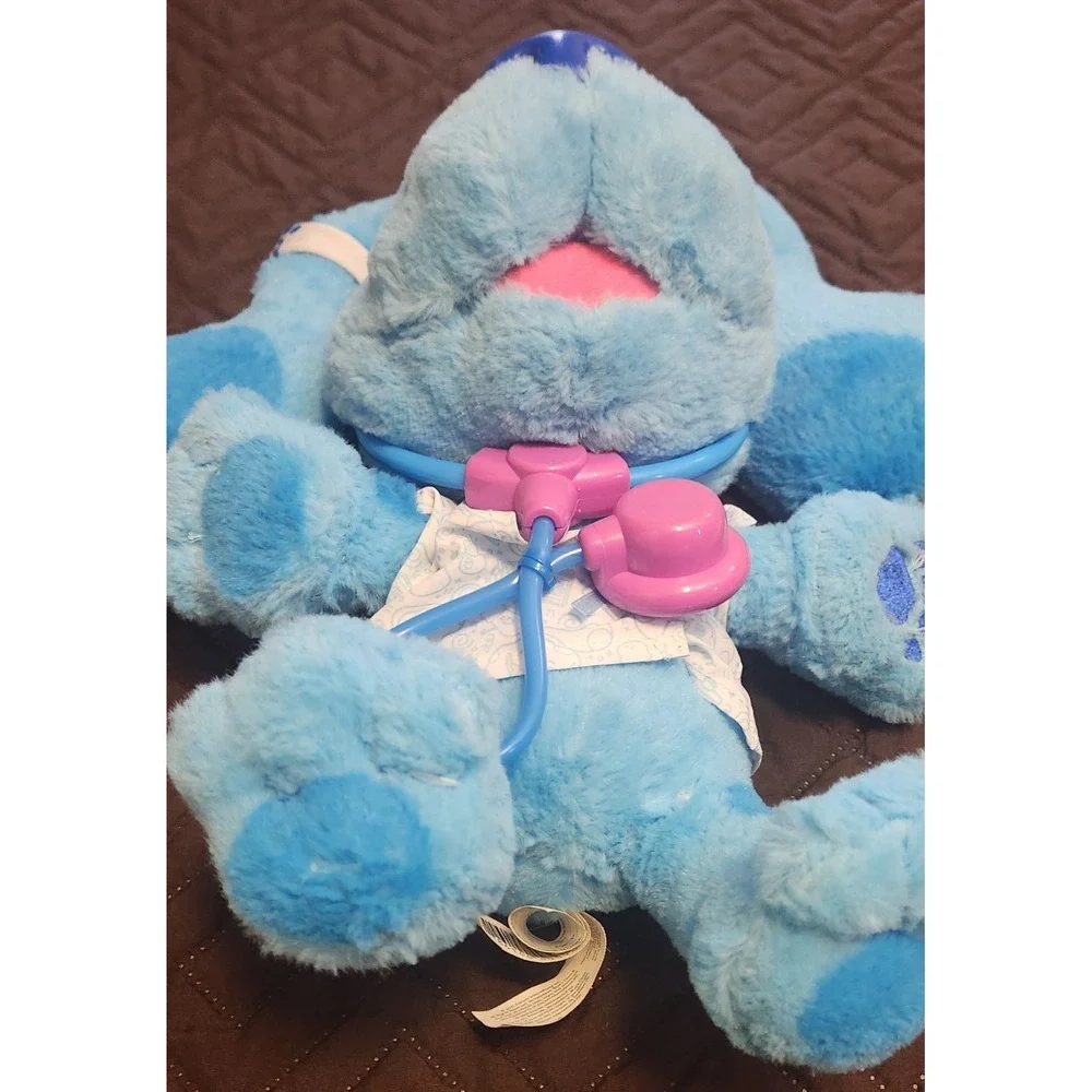 Blues Clues Tv Check-Up Talking Dog Sounds‎ Lights Interactive Plush Doctor Toy